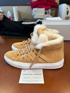 PS821 Baadlands Camel Shearling Limited Edition Boots with Box